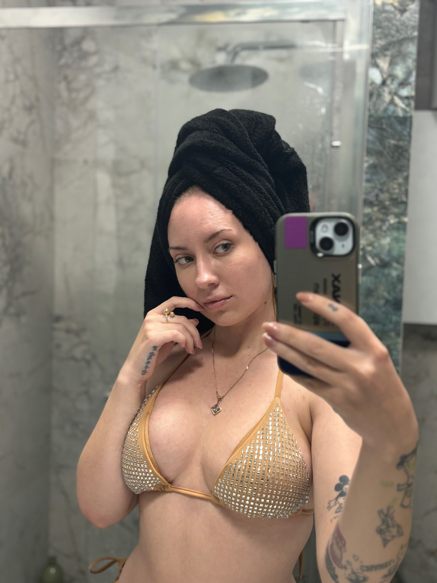 Nude girl KateV in Rabat